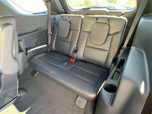 New 2026 Ford Explorer ST-Line w/ ST-Line Street Pack image 25