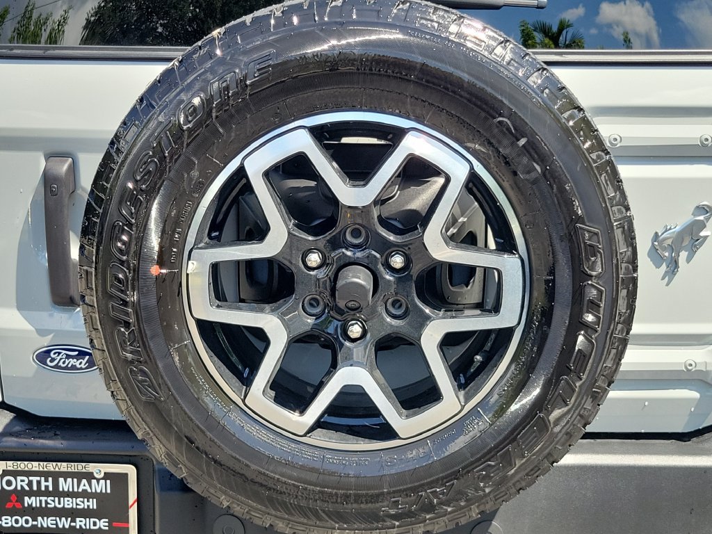 Used 2026 Ford Bronco Outer Banks AWD/4WD image 13