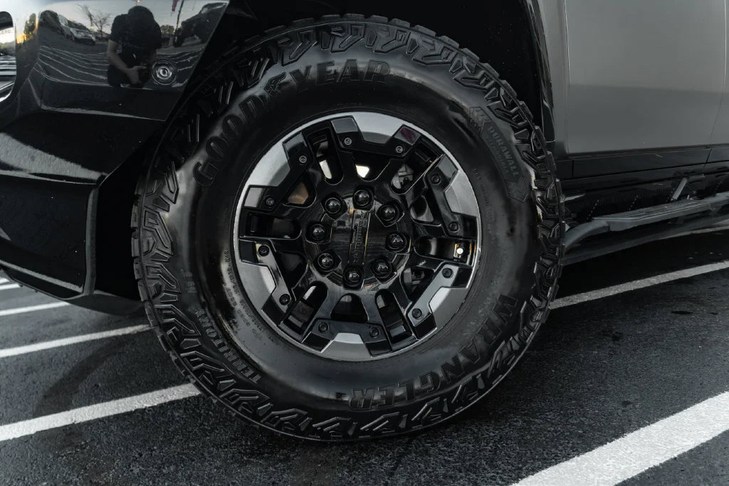 Used 2022 GMC Hummer EV Edition 1 w/ LPO, Illumination Package AWD/4WD image 2