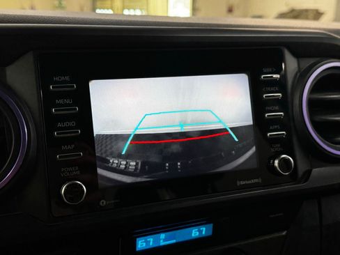 Used 2021 Toyota Tacoma SR AWD/4WD image 14