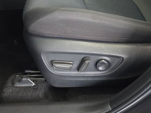 Used 2025 Toyota RAV4 XLE AWD/4WD image 20