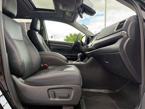 Used 2019 Toyota Highlander Limited AWD/4WD image 20