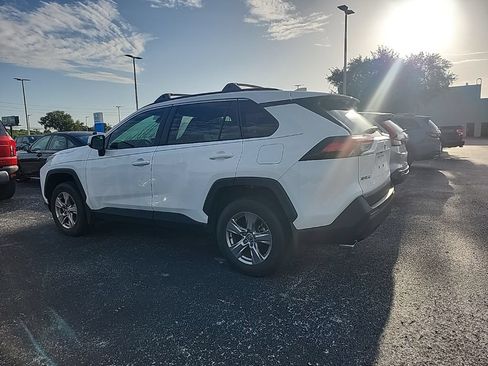 Used 2024 Toyota RAV4 XLE FWD image 5