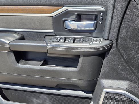 Used 2023 RAM 2500 Laramie AWD/4WD image 7