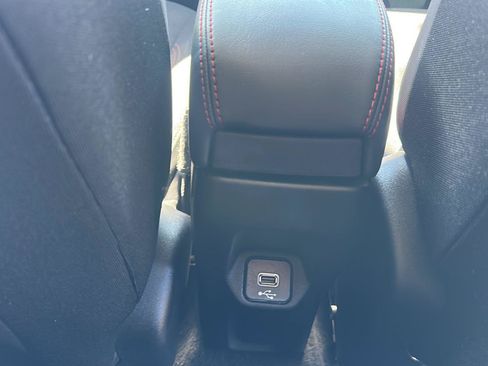 Used 2023 Jeep Renegade Trailhawk AWD/4WD image 13