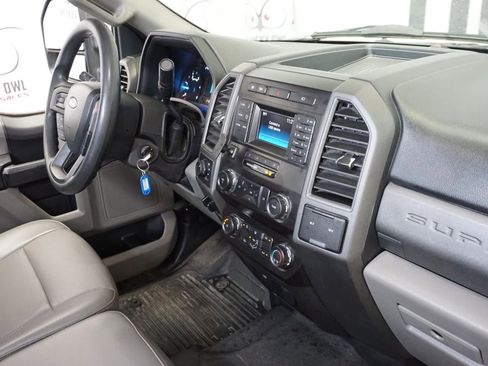 Used 2019 Ford F250 XL w/ Power Equipment Group image 18