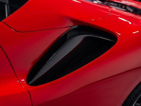 Used 2024 Ferrari SF90 Spider image 35