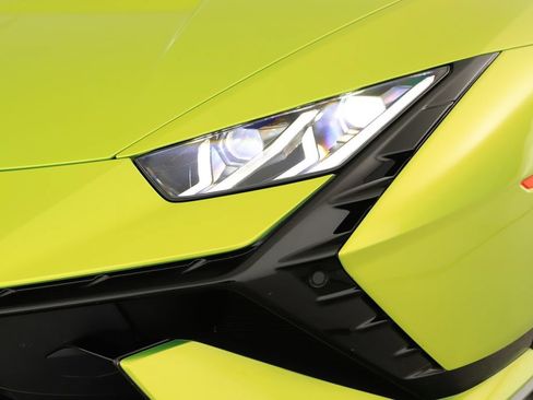 Used 2023 Lamborghini Huracan Tecnica RWD image 31