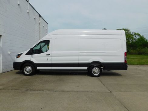 Used 2025 Ford Transit 250 148 High Roof Extended AWD w/ Load Area Protection Package image 8
