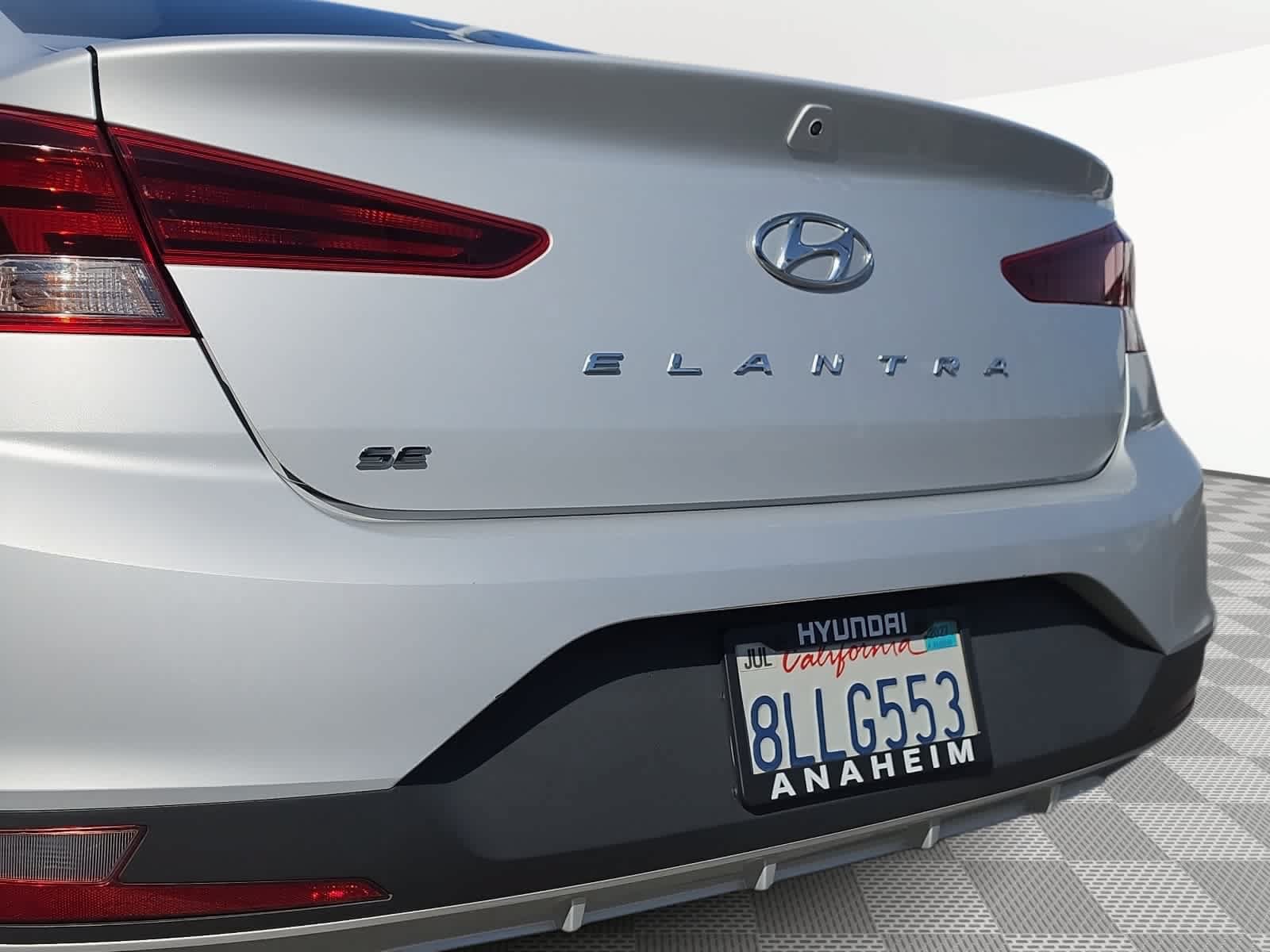 Used 2019 Hyundai Elantra SE FWD image 12