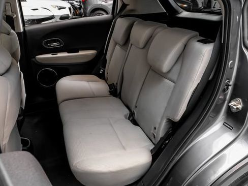 Used 2019 Honda HR-V EX image 40
