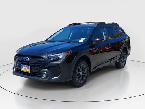Used 2025 Subaru Outback Onyx Edition XT w/ Tech Package 2 AWD/4WD image 3