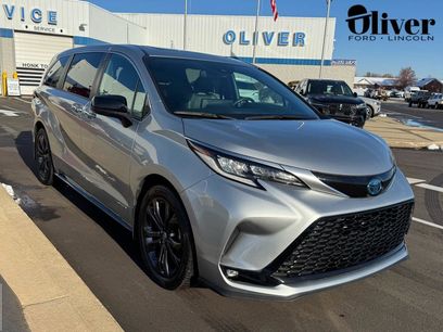 Used 2021 Toyota Sienna XSE