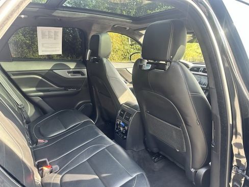 Used 2020 Jaguar F-PACE S image 22