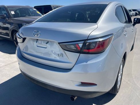 Used 2017 Toyota Yaris iA image 4