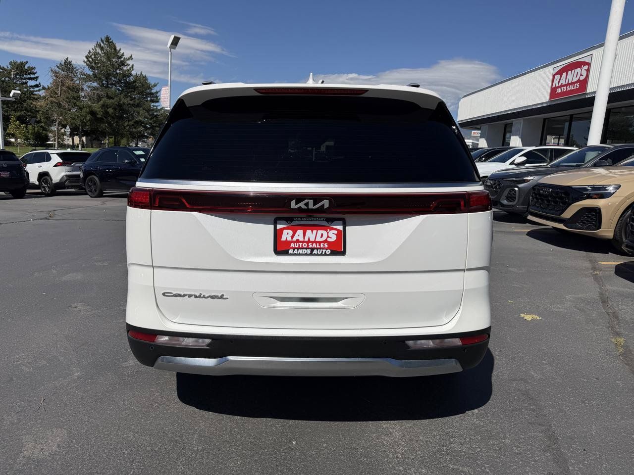 Used 2022 Kia Carnival SX Prestige FWD image 11