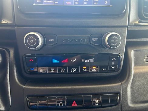 Used 2025 RAM ProMaster 2500 w/ Convenience Group FWD image 43