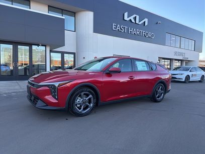 New 2025 Kia K4 LXS