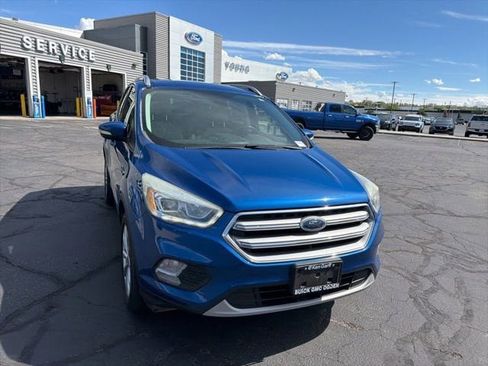 Used 2017 Ford Escape Titanium AWD/4WD image 16
