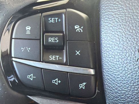 Certified 2025 Ford Explorer ST-Line w/ ST-Line Street Pack AWD/4WD image 15