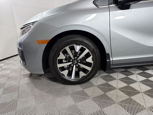 New 2026 Honda Odyssey EX-L image 12