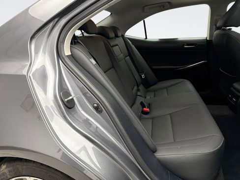 Used 2019 Lexus IS 300 AWD image 18