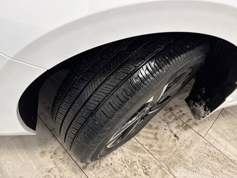 Used 2025 Nissan Sentra SV w/ All-Weather Package image 33