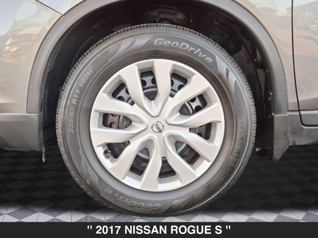 Used 2017 Nissan Rogue S AWD/4WD image 10
