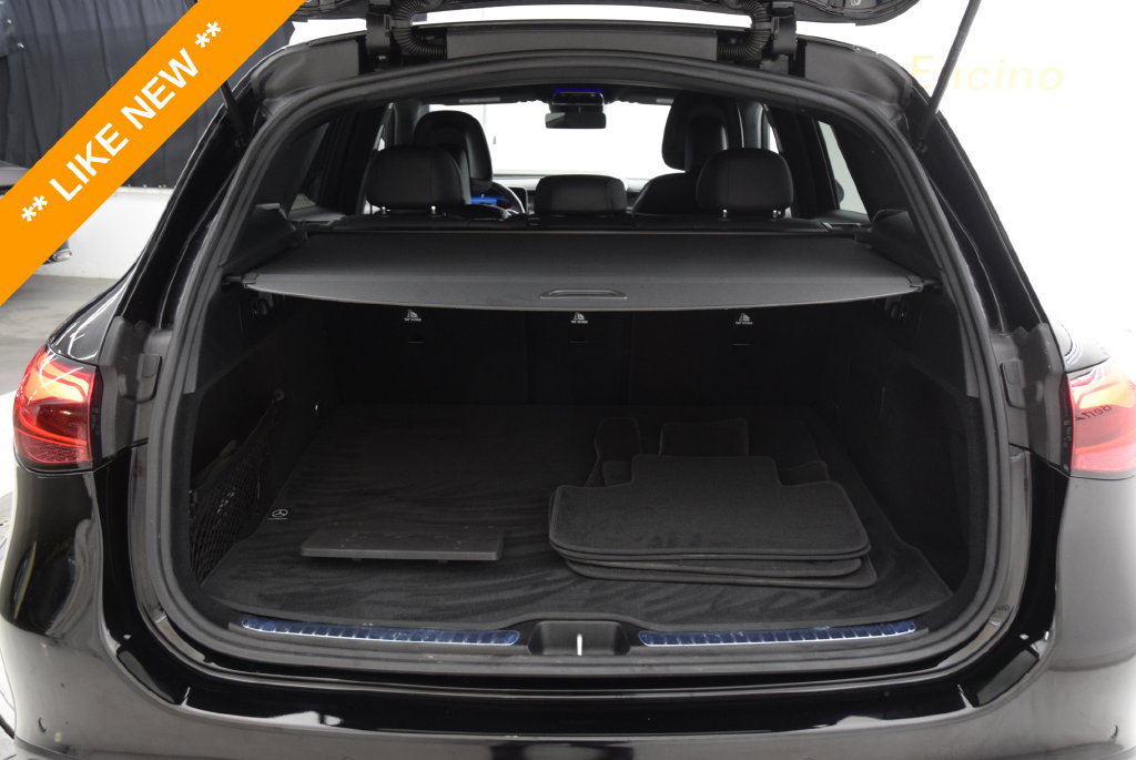 Used 2024 Mercedes-Benz GLC 300 4MATIC image 29