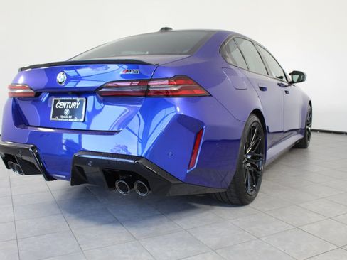 New 2026 BMW M5 w/ Carbon Package image 8