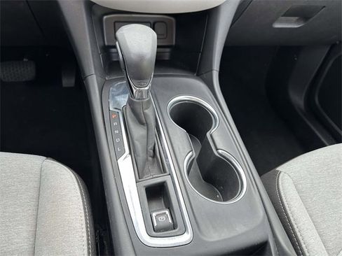 Certified 2023 Chevrolet Equinox LS w/ Driver Confidence II Package image 13