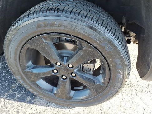 Used 2023 Jeep Grand Cherokee Altitude AWD/4WD image 5