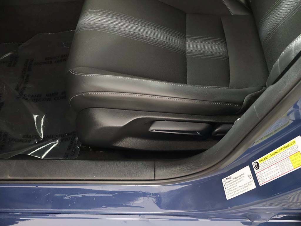 Certified 2025 Honda Civic Sport image 28