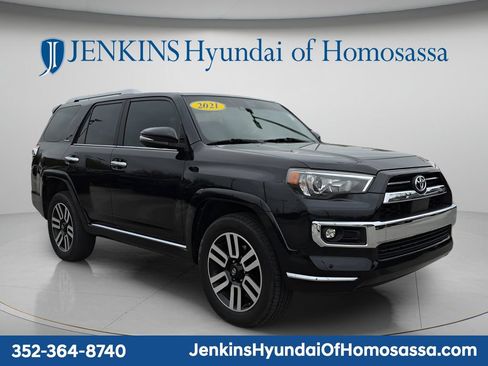 Used 2021 Toyota 4Runner Limited AWD/4WD image 12