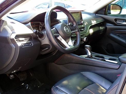 Used 2020 Nissan Altima 2.5 SR w/ Premium Package FWD image 17
