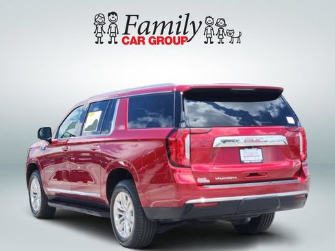 Used 2023 GMC Yukon XL SLT w/ SLT Luxury Package RWD image 3