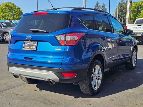 Used 2017 Ford Escape SE FWD image 5