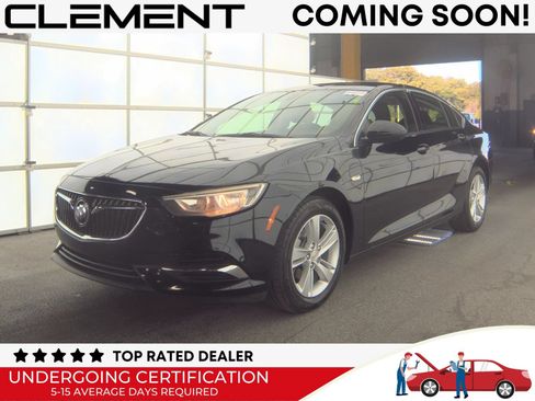 Used 2018 Buick Regal Preferred FWD image 1