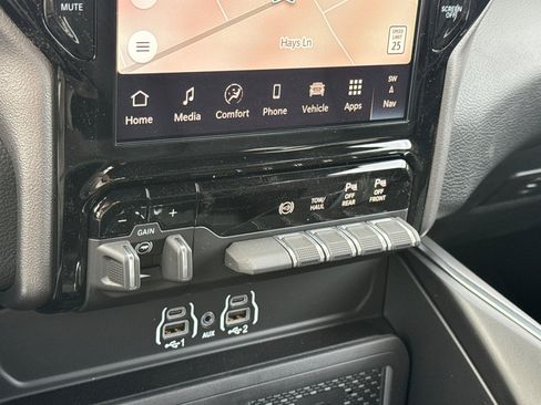 New 2027 RAM 3500 Big Horn AWD/4WD image 19