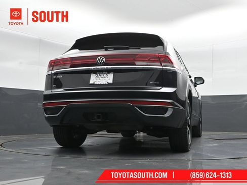 Used 2026 Volkswagen Atlas Cross Sport SE AWD/4WD image 39