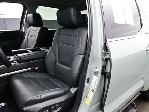 Used 2024 Toyota Tundra Limited image 12