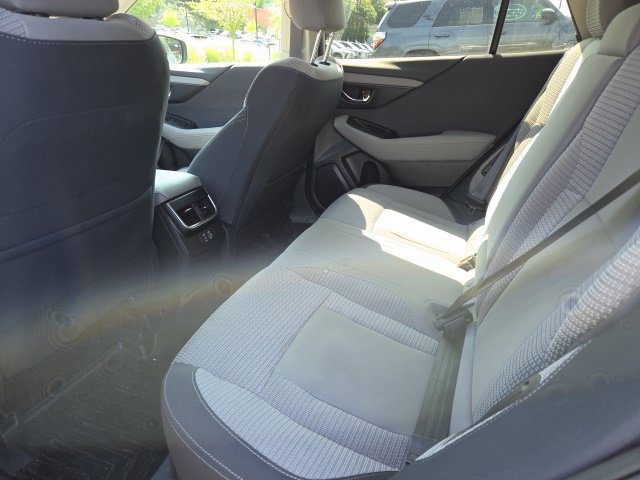 Used 2024 Subaru Outback Premium AWD/4WD image 18