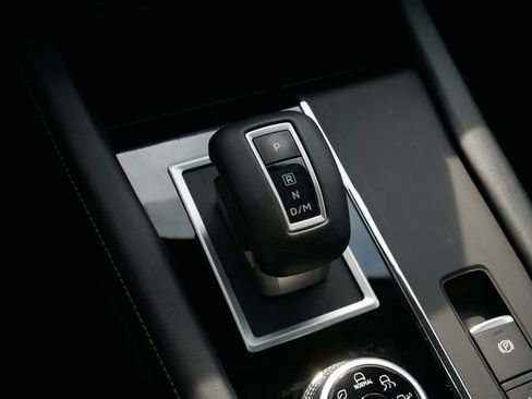 Used 2022 Mitsubishi Outlander SE AWD/4WD image 19