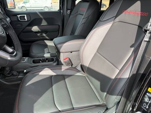 New 2026 Jeep Wrangler Unlimited Rubicon w/ Xtreme 35 Tire Package image 12