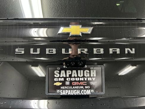 New 2025 Chevrolet Suburban High Country AWD/4WD image 33