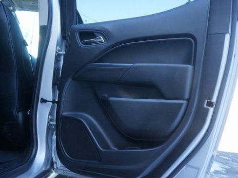 Used 2018 Chevrolet Colorado LT w/ LT Convenience Package image 48