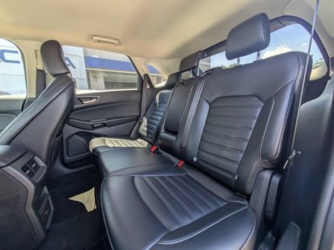 Used 2024 Ford Edge SEL AWD/4WD image 15