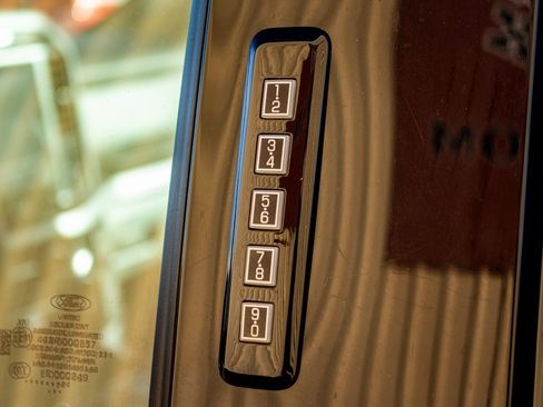 Used 2024 Ford F150 XLT w/ Mobile Office Package image 11