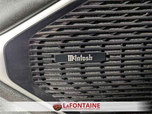 Used 2024 Jeep Wagoneer Series III w/ Premium Group I image 17