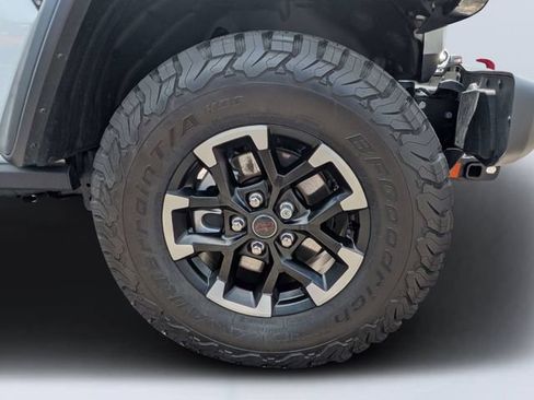 Certified 2025 Jeep Wrangler Rubicon w/ Safety Group AWD/4WD image 10